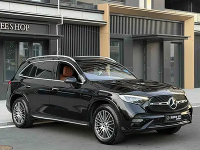 Mercedes-Benz GLC 2025 -Class GLC 300 L 4MATIC Sport 5-Seat thumbnail 3