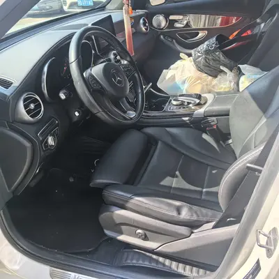 Mercedes-Benz GLC 2019 -Class GLC 260 L 4MATIC Sport thumbnail 3
