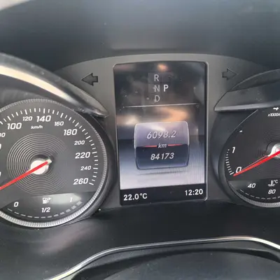 Mercedes-Benz GLC 2019 -Class GLC 260 L 4MATIC Sport thumbnail 8