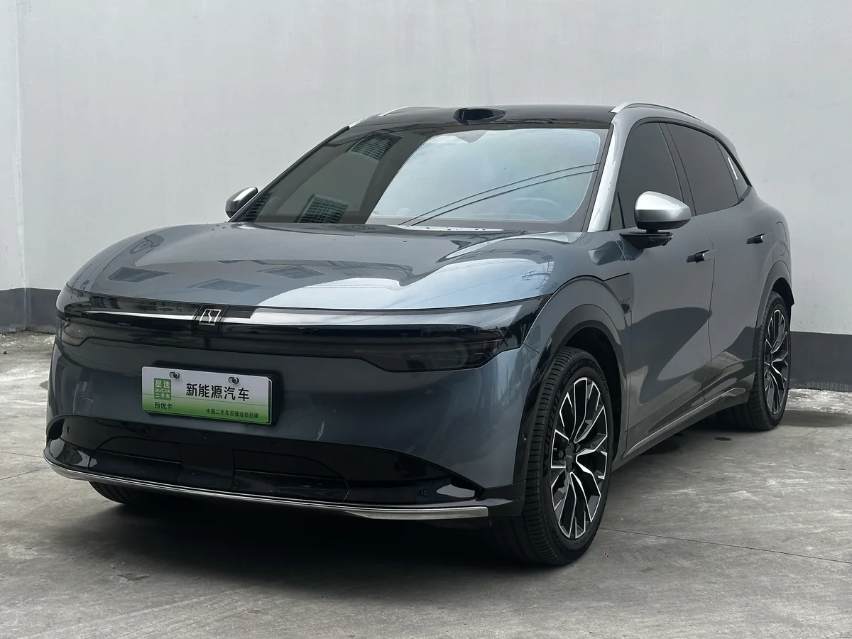 极氪 7X 2025款 75kWh 后驱智驾版 - 1