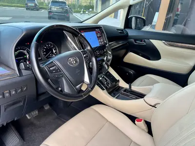 Toyota Alphard 2021 Hybrid 2.5L Premium thumbnail 11