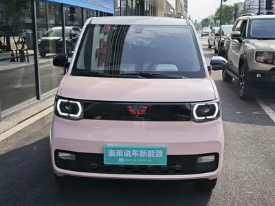 五菱汽车 宏光MINIEV 2021款 宏光MINI EV 马卡龙夹心款 170km 磷酸铁锂 thumbnail 3