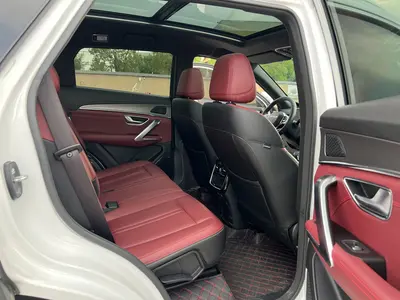 Jetour X70 PLUS 2025 Champion 1.5T DCTChampionMAX + 7-Seat thumbnail 25