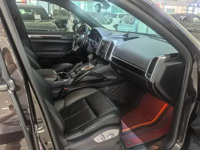 Porsche Cayenne 2015 Cayenne 3.0T thumbnail 3