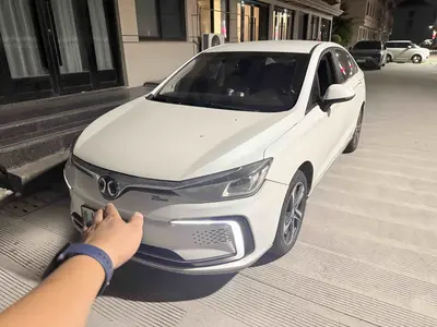 北京汽车 北京EU5 2020款 R500 智风版 thumbnail 1