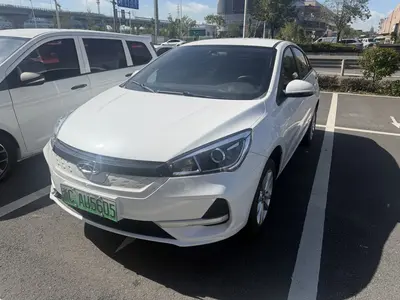 奇瑞新能源 艾瑞泽e 2024款 405km 出行版 thumbnail 1