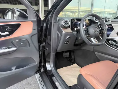 奔驰 GLC 2025款 级 改款 GLC 300 L 4MATIC 动感型 5座 thumbnail 17