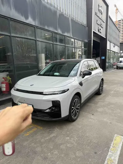 Leapmotor B10 2025 510Joy thumbnail 1