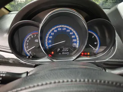 丰田 YARiS L 致炫 2016款 改款 1.5G CVT炫动天窗版 thumbnail 6