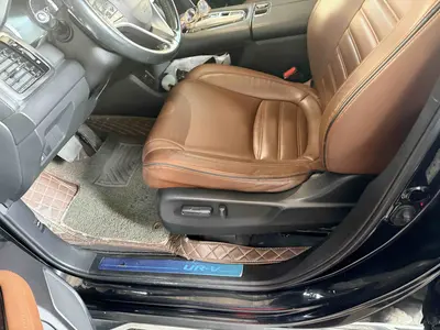 Honda UR-V 2017 370TURBO 2WD Premium thumbnail 8