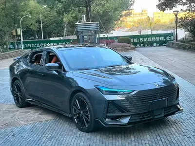 Changan UNI-V 2023 1.5T Sport thumbnail 4