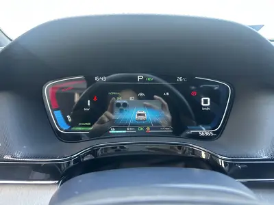 BYD Tang NEV 2021 DM-i 112KM Premium thumbnail 9