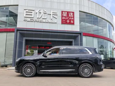 鸿蒙智行 问界M8 2025款 增程 Ultra版 53.4kWh 6座版 (192线激光雷达)