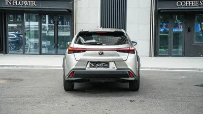 Lexus UX 2020 200 Special thumbnail 6