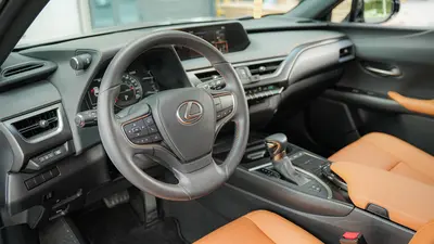 Lexus UX 2020 200 Special thumbnail 10