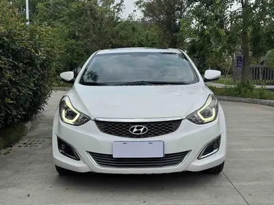 现代 朗动 2016款 1.6L 自动尊贵型 thumbnail 4