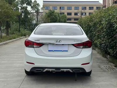 现代 朗动 2016款 1.6L 自动尊贵型 thumbnail 12