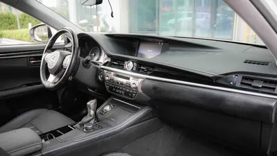 Lexus ES 2015 200 Elite thumbnail 11