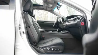 Lexus ES 2015 200 Elite thumbnail 12