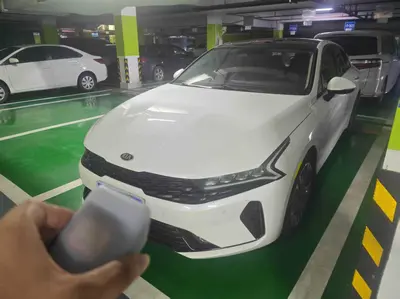 起亚 K5 2020款 K5凯酷 270T CVVD 豪华科技版