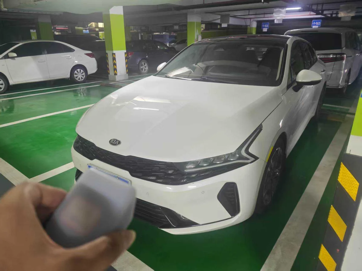 起亚 K5 2020款 K5凯酷 270T CVVD 豪华科技版 - 1
