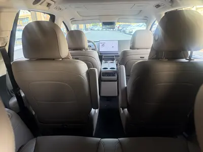 理想汽车 理想i8 2025款 标准版 thumbnail 13