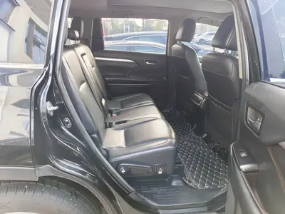 Toyota Highlander 2018 2.0T AWDLuxury 7-Seat thumbnail 3