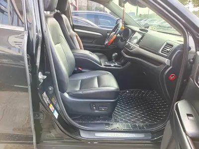 Toyota Highlander 2018 2.0T AWDLuxury 7-Seat thumbnail 4