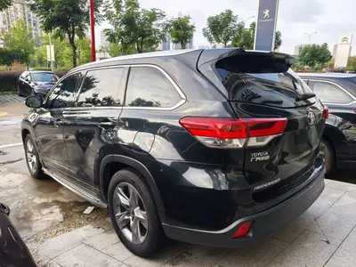 Toyota Highlander 2018 2.0T AWDLuxury 7-Seat thumbnail 12