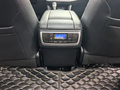 Toyota Highlander 2018 2.0T AWDLuxury 7-Seat thumbnail 15