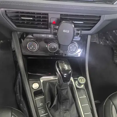 Volkswagen Sagitar 2020 200TSI DSGComfort thumbnail 4