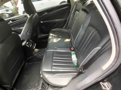 Volkswagen Passat 2023 330TSI Elite thumbnail 6