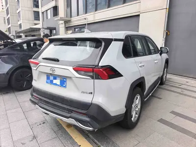 丰田 RAV4荣放 2023款 2.0L CVT两驱都市版 thumbnail 6