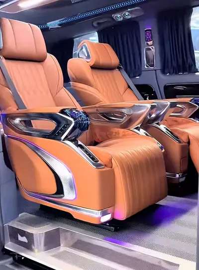 Mercedes-Benz Vito 2023 2.0T Elite 7-Seat thumbnail 6