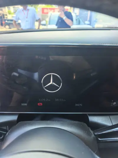 奔驰 GLC 2023款 级 GLC 300 L 4MATIC 动感型 5座 thumbnail 7