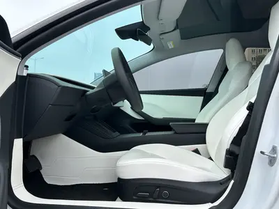 Tesla Model 3 2023 Rear-wheel drive thumbnail 5