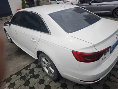 奥迪 A4L 2017款 40 TFSI 时尚型