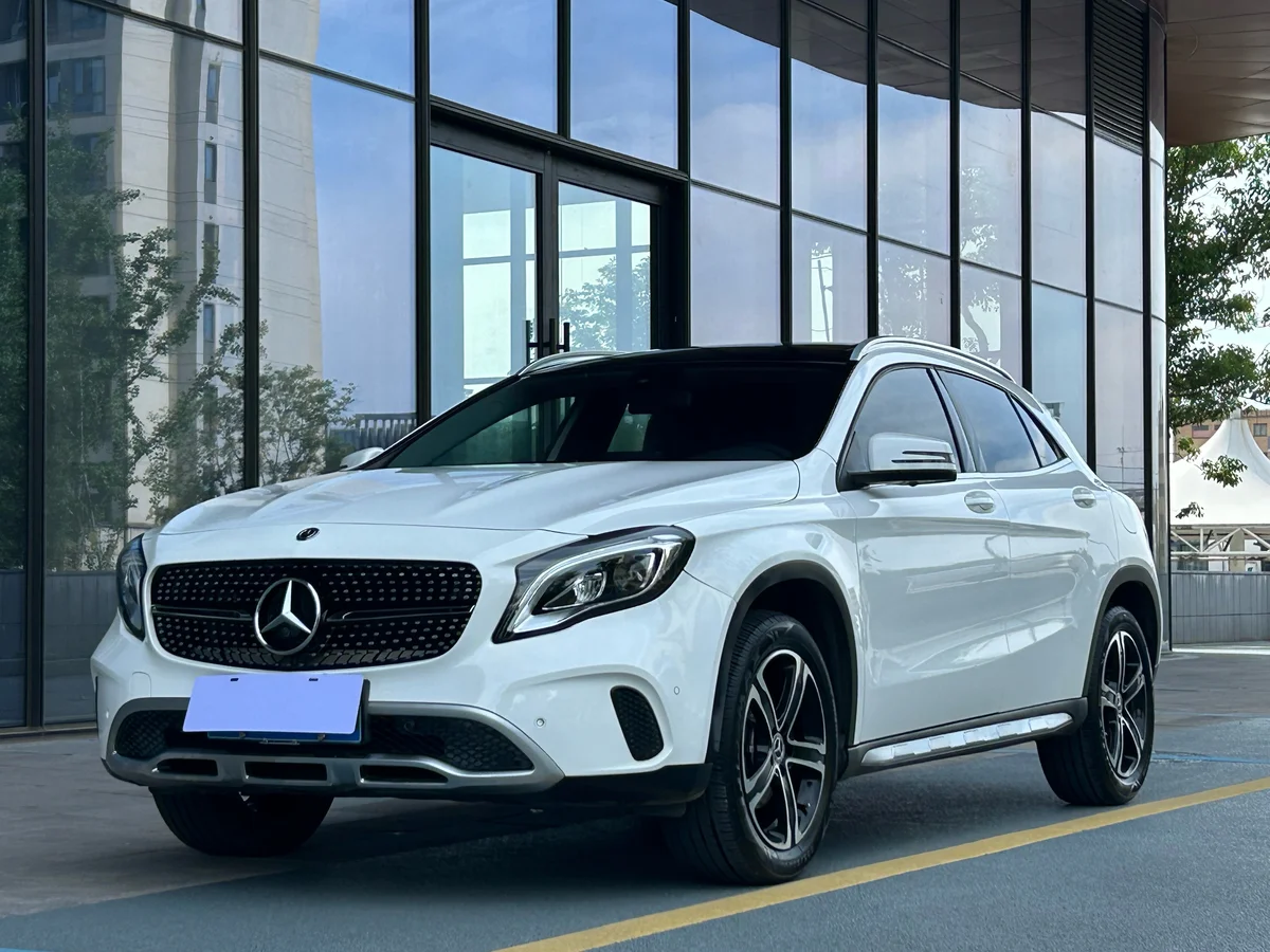 奔驰 GLA 2018款 级 GLA 200 动感型 - 1