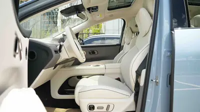 理想汽车 理想i8 2025款 标准版 thumbnail 12