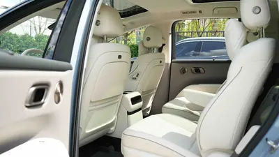 理想汽车 理想i8 2025款 标准版 thumbnail 14