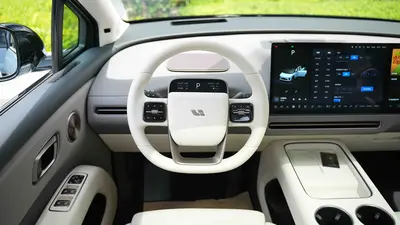 理想汽车 理想i8 2025款 标准版 thumbnail 25