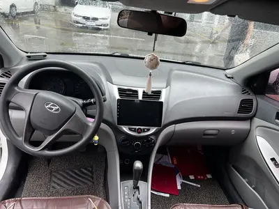 Hyundai 瑞纳 2014 1.4L AutoSmartGLS thumbnail 5