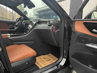 Mercedes-Benz GLC 2023 -Class Facelift GLC 260 L 4MATIC Luxury 7-Seat thumbnail 11