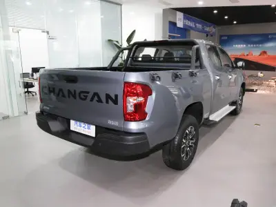 长安 长安览拓者 2023款 2.0T手动两驱柴油时尚型长箱