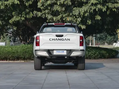 长安 长安猎手 2025款 骑士版 智领型 双电机四驱标箱