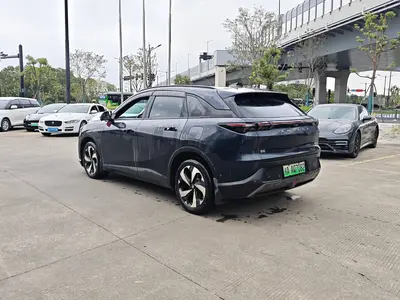 ARCFOX 极狐 阿尔法T5 2025 (ARCFOX αT5) 520 MAX thumbnail 4