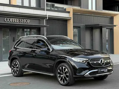 Mercedes-Benz GLC 2024 -Class GLC 260 L 4MATIC Sport 5-Seat thumbnail 3