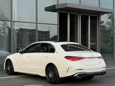 奔驰 C级 2022款 改款 C 260 L 运动版