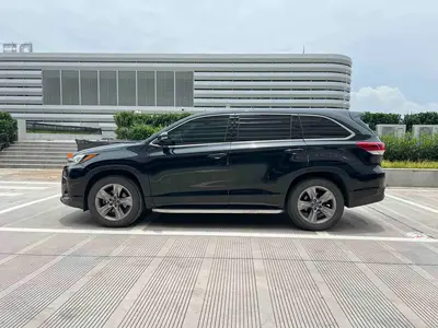 丰田 汉兰达 2018款 2.0T 四驱精英版 7座 国VI