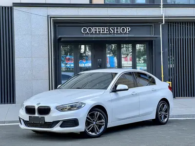 BMW 1 Series 2020 120i MM Sport thumbnail 2